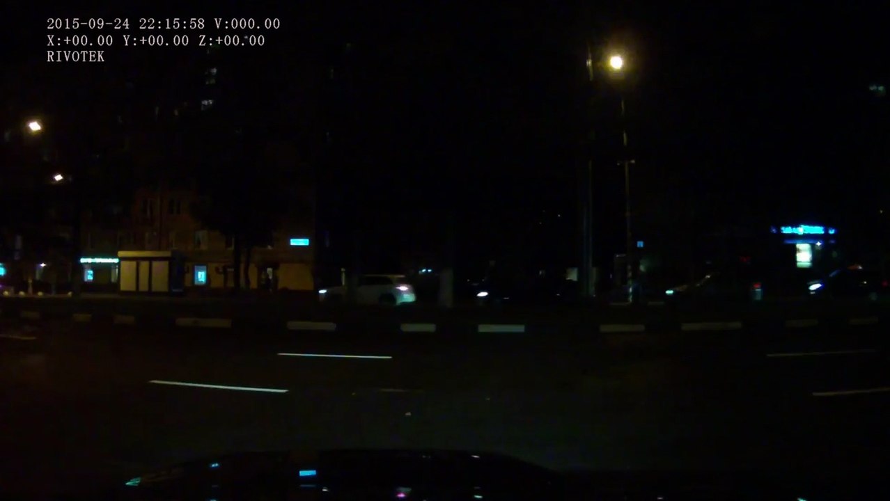 Faire attention, quand tu sors du parking avec ta voiture