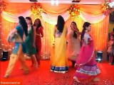 Awesome Cutest Bride Dancing On Mehndi (HD) - Video Dailymotion