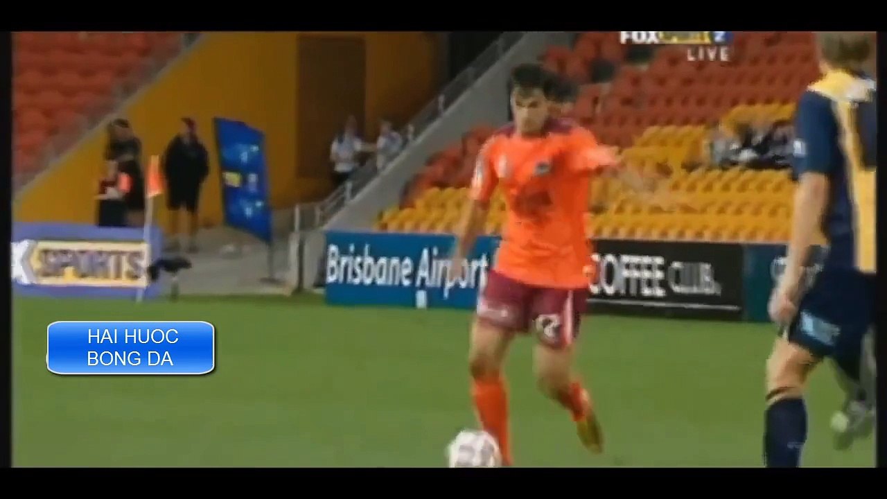 Tổng hợp những pha bóng cười cụng rốn trong bóng đá có 1 0 2