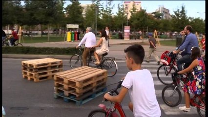 Dita pa makina. Qendra bëhet pedonale, një e diel ndryshe në Tiranë