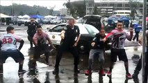 Un policier danse “Watch Me (Whip_Nae Nae)” avec des jeunes de son district
