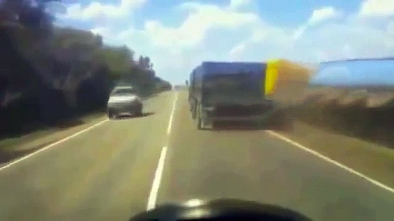【衝撃映像】　海外自動車事故　衝撃クラッシュシリーズ　決定