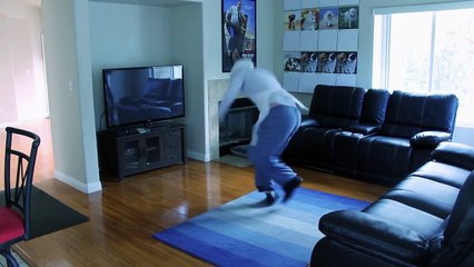 Swedish Chef Sings -Chandelier