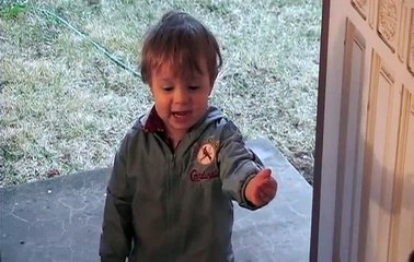 Cute Kid - Door to Door Salesman - Funny outtakes after the credits