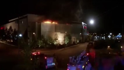 the flash 2x02 the flash and sand demon fighting scene