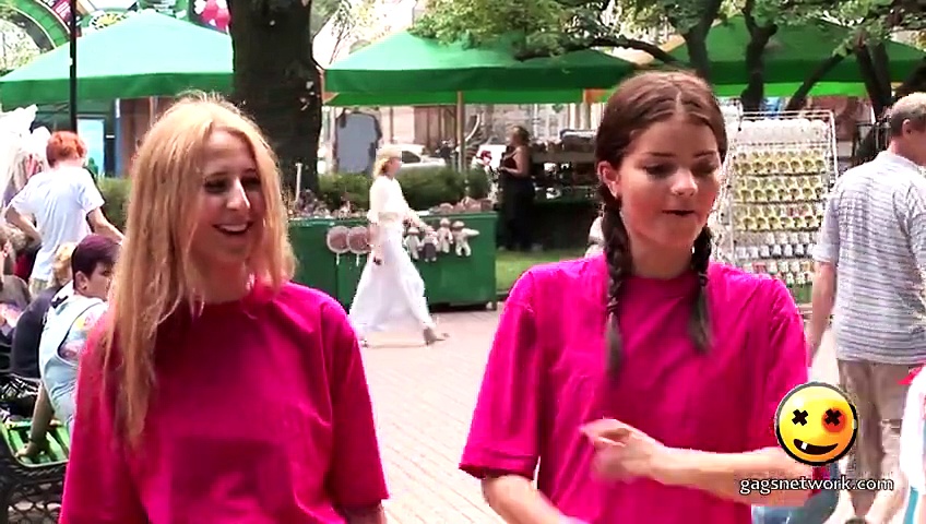 Naked and Funny Spray Presentation (HD)