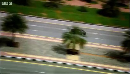 Bugatti Veyron vs McLaren F1 - Top Gear -