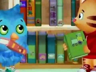 Daniel Tigre en Daniel Ayuda a Uo a Contar Una Historia