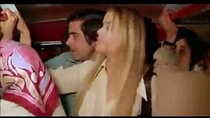 -- شاهد-ماذا-يحدث-في-الباصات-المزدحمه --