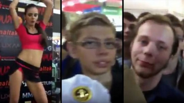 Cringeworthy Moment Awkward Teens Drool Over Dancing Models At Nerd Con