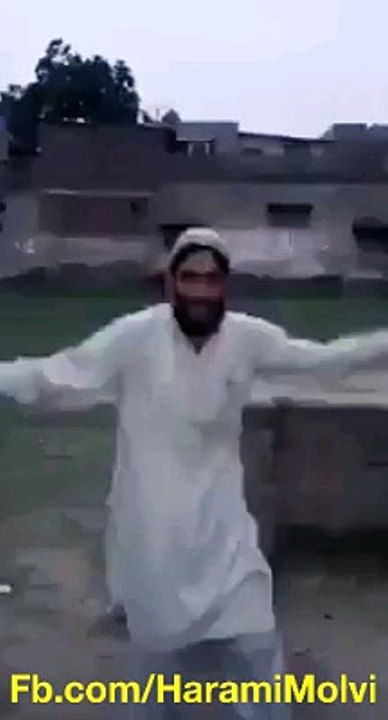 Molvi ka Dance Kamiz Teri Kali Kadi La li Kadi pa li