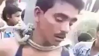 اس سے پہلے کہ انڈیا اس ویڈیو کو ختم کروا دے ،دیکھیں کیسے انڈیا میں مسلمانوں کو زبردستی ہندو بنایا جا رہا ہے ،