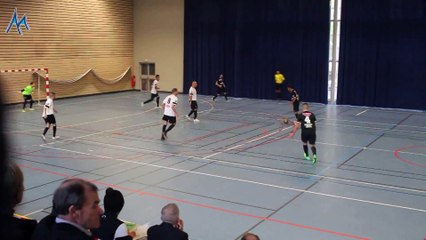 Le spectaculaire ciseau de Rachid Dahou (Beaucaire Futsal)