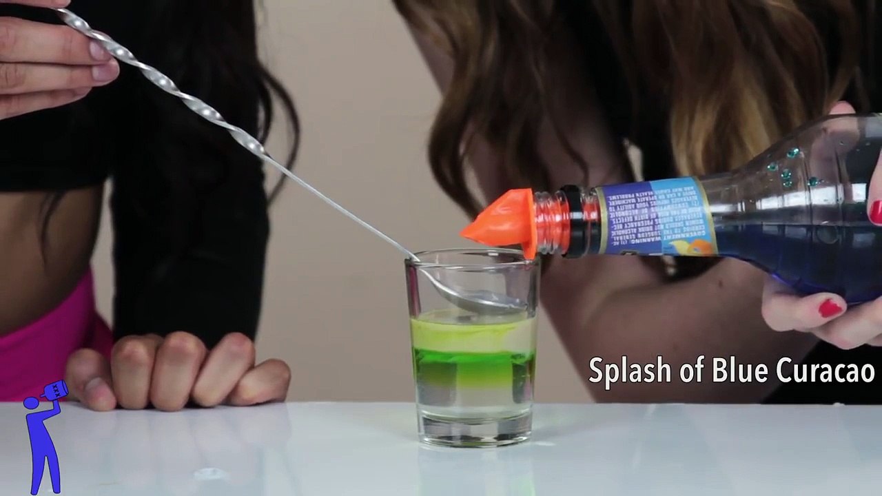 Blue Ghost Shot Tipsy Bartender