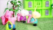 Pig George e Peppa Pig na Volta as Aulas!!! Em Portugues Brinquedos Toys