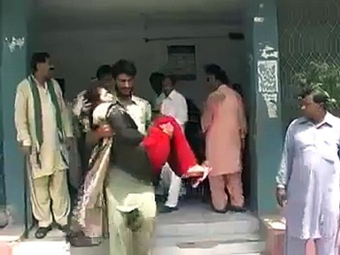 Girl swallowed lizard while sleeping & Insensitive Doctors