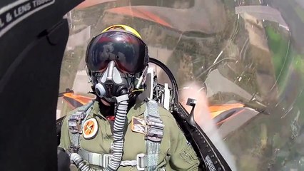 Fly away with our demo kite. _ Royal Netherlands Armed Forces