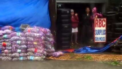 Philippines: Typhoon Koppu's torrential rain - BBC News