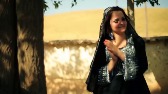 Arezo Nikbin _ Qalinbaaf New afghan song 2015 آرزو نیکبین