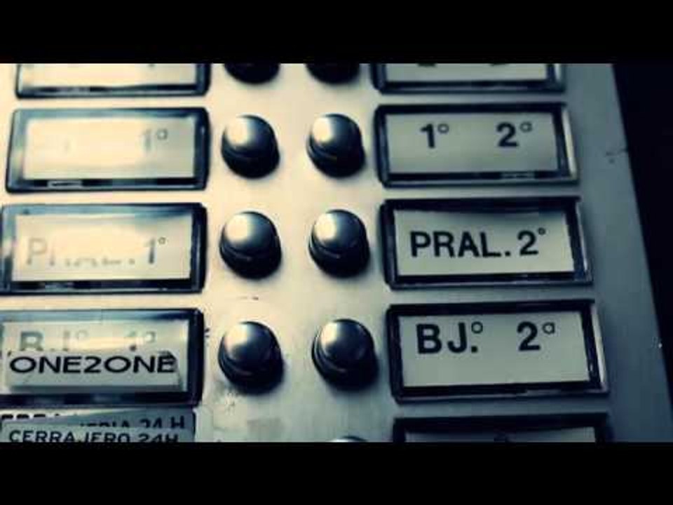 TV3 - 33 recomana - Els veïns de dalt. Teatre Romea. Barcelona.