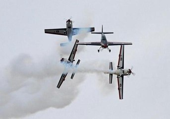 FAE celebró sus 95 años con festival aéreo