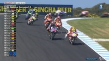 Un pilote de Moto GP percute une mouette - ZAPPING AUTO DU 19/10/2015