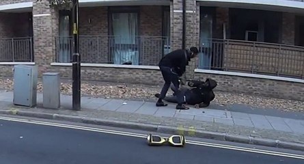 Un piéton arrête un voleur de segway sans guidon
