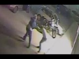 Misterbianco (CT) - Poliziotto ferito per sventare rapina: presi due banditi (19.10.15)