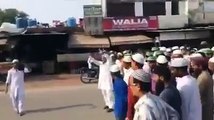 muslim protest against beadvi of guru granth sahib ji