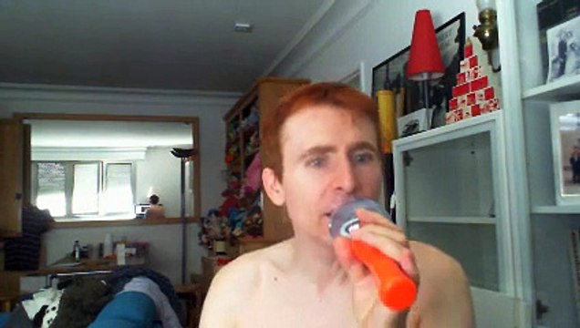 Wiwi égratigne give it up to me de Shakira Timbaland & Lil Wayne