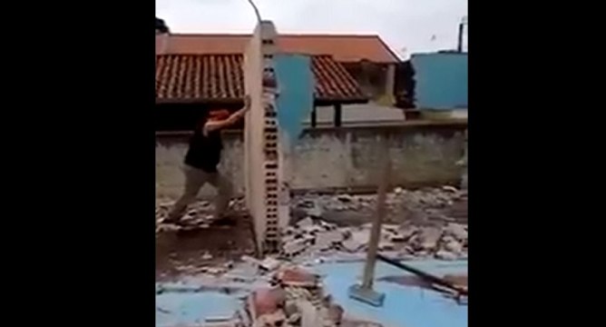 Il meurt en voulant faire chuter un mur