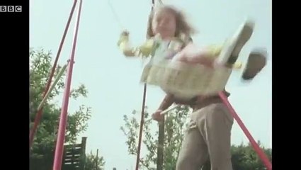 British Army Documentary The Bomb Disposal Men