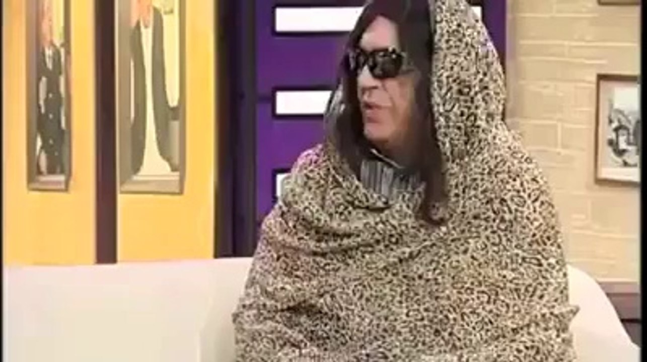 Meera's Hilarious Parody by Azizi.
