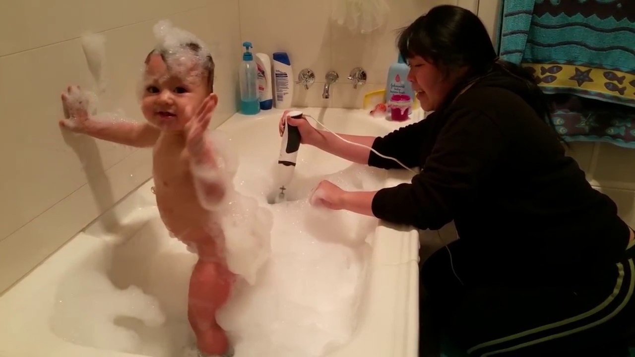 Baby Gets a Bubble Butt at Bathtime