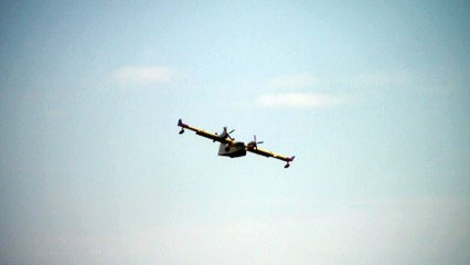 El Canadair CL-215 en el 30 aniversario Patrulla Águila. #fiestadelcielo #30ani