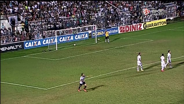 QUE GOLAÇO! Kaio Wilker chuta de longe e marca um golaço para o Tupi