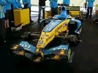 Renault F1 Engine Warm Up