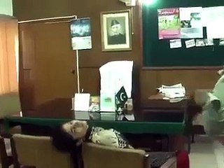 Girl swallowed lizard while sleeping _ Insensitive Doctors