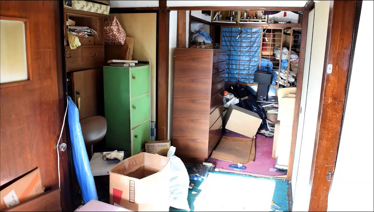 大阪で家具や粗大ゴミの部屋の片付けの依頼があり作業してきました。