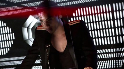 Kendall Jenner danse pour Balmain x H&M