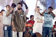 Shahid and Alia groove to the dandiya beats!