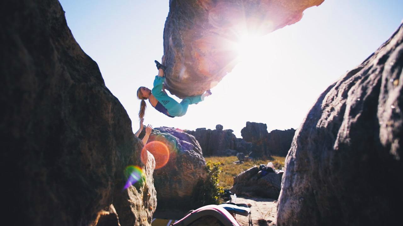 Shauna Coxsey Rediscovers The Fun Side Of Climbing In Rocklands