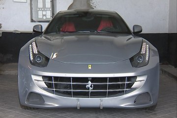 Hacienda subasta dos ferraris regalados a Juan Carlos I