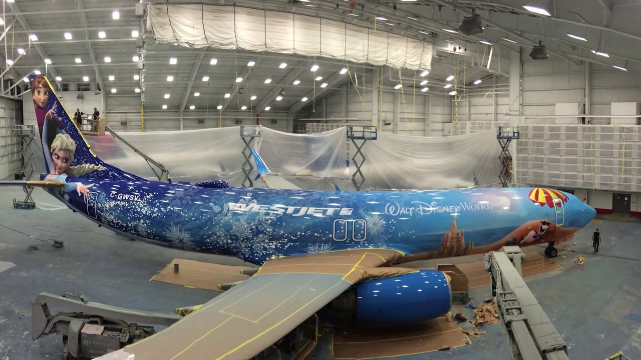 Avion Boeing peint à l'effigie de Frozen... Pour les fans de la reine des neiges