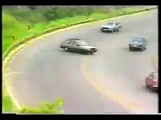 Car Crash and skid- Bad brazilian roads, oil, drunk drivers!