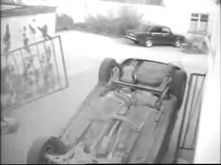 Başlarından aşağı soğuk su dökemeyen sakarlar - Funny videos - Komik videolar