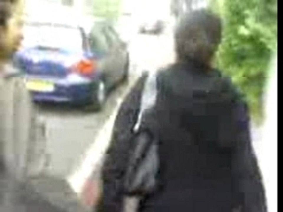 Meriem shym et moi sous la pluie