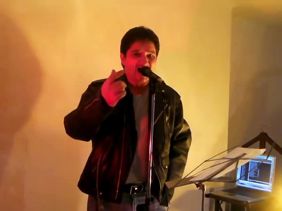 derrière l'amour johnny hallyday chanté par thierry