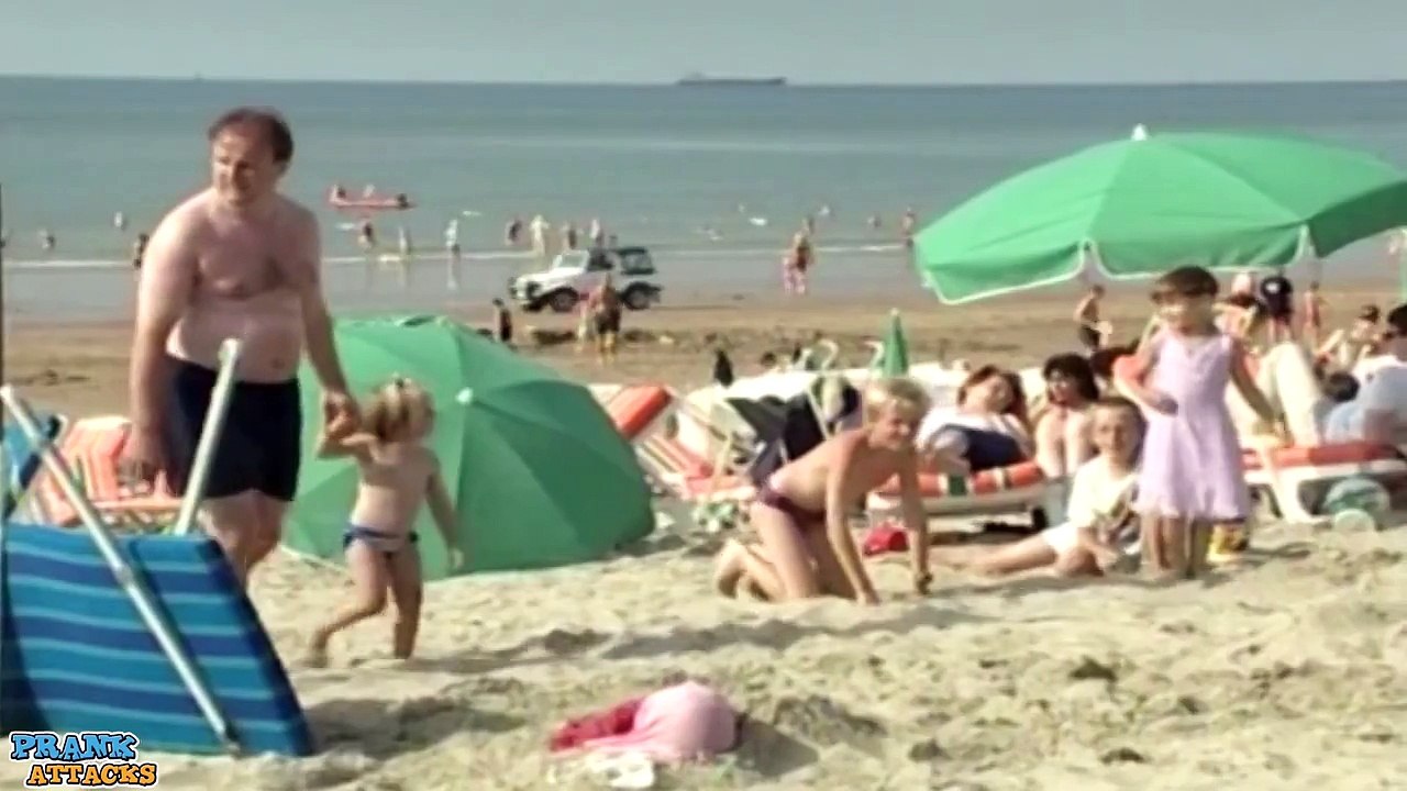 Pranks on the Beach with Sexy Bikini Girls