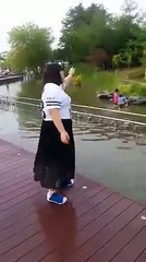 fat girl fall in pool live